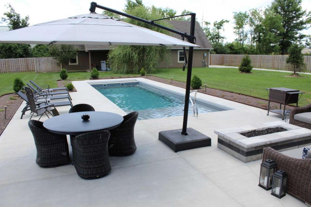 Splash Pad Pool The Freedom with Splash Pad – Atlantis Pools